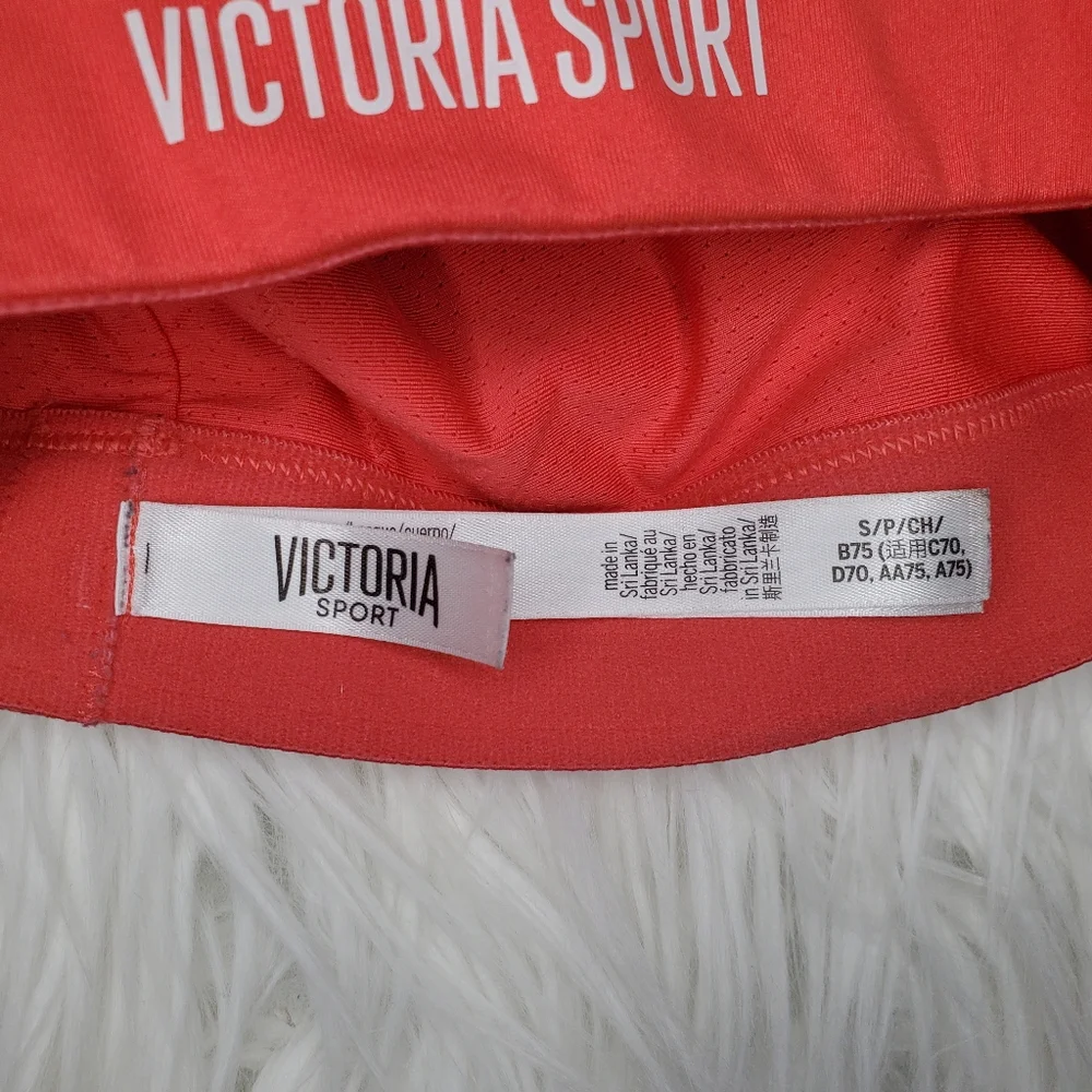 VICTORIA SPORT Criss-cross Sports Bra - Picture 3 of 3